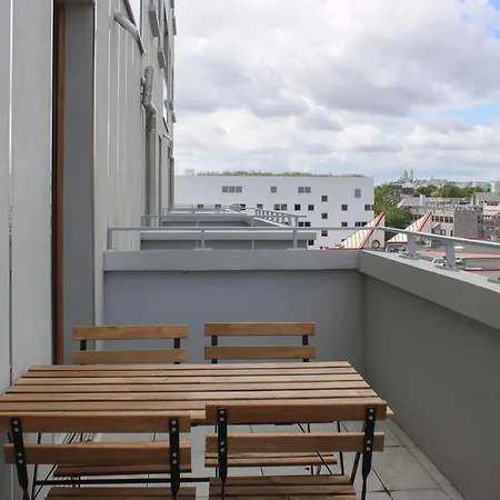 Spacious Nest Overlooking Sacre-coeur Eiffel Tower Saint-Denis (Seine-Saint-Denis)