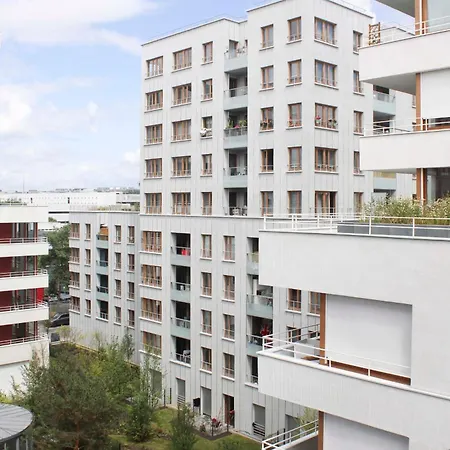 Spacious Nest Overlooking Sacre-coeur Eiffel Tower *