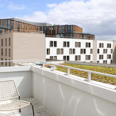 Spacious Nest Overlooking Sacre-coeur Eiffel Tower * Saint-Denis (Seine-Saint-Denis)