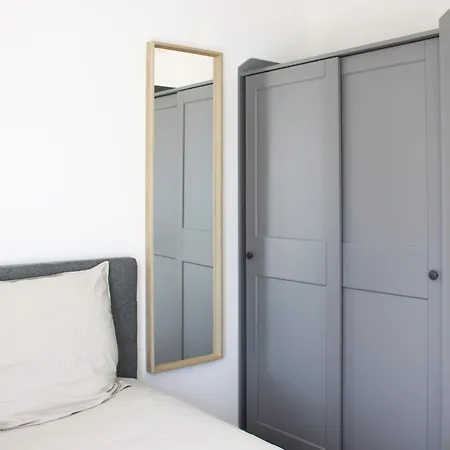 Spacious Nest Overlooking Sacre-coeur Eiffel Tower Saint-Denis (Seine-Saint-Denis)